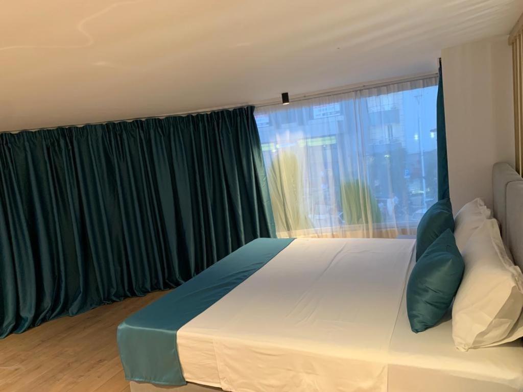Illyrian Boutique Hotel Saranda Extérieur photo