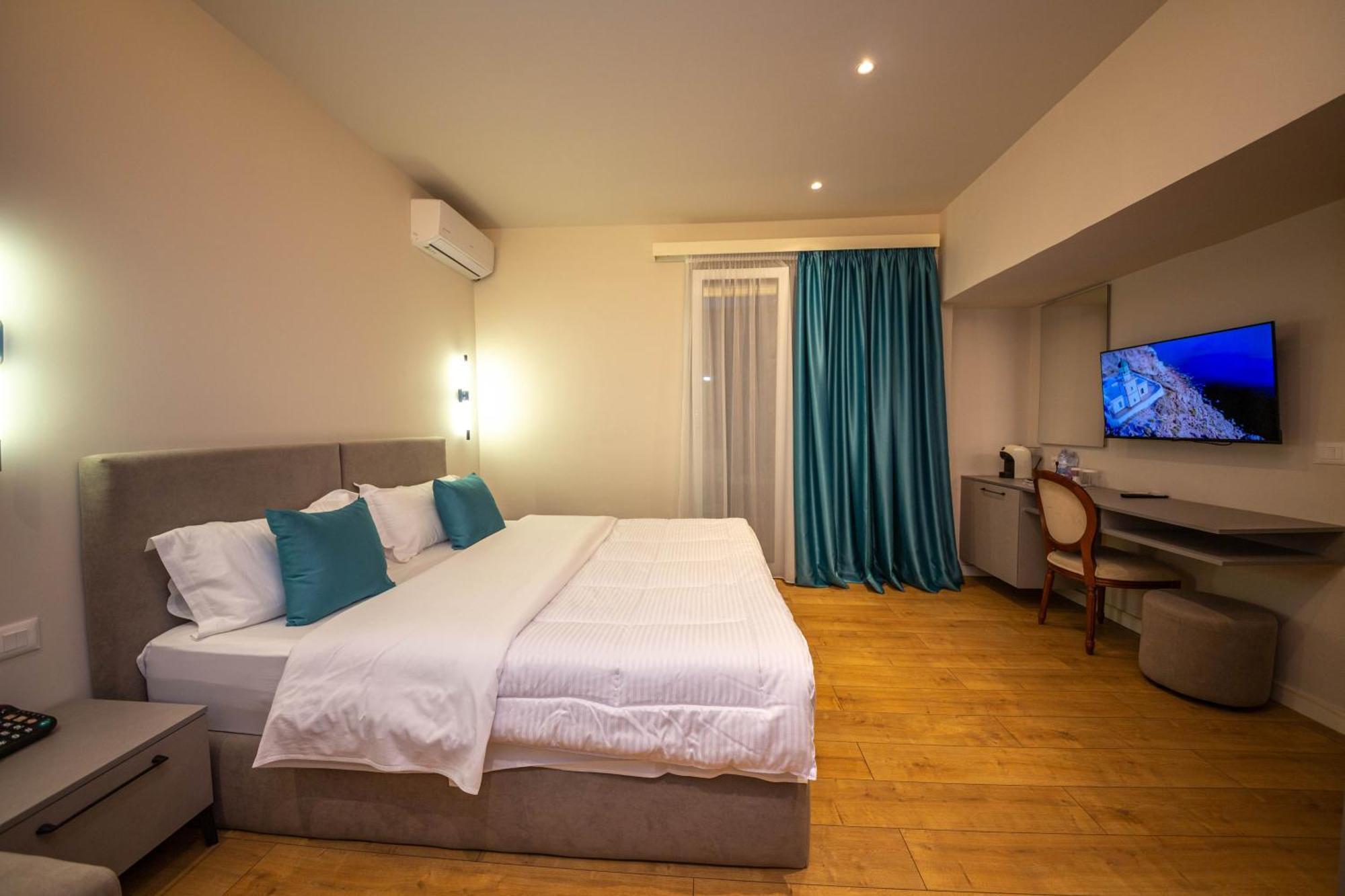 Illyrian Boutique Hotel Saranda Extérieur photo
